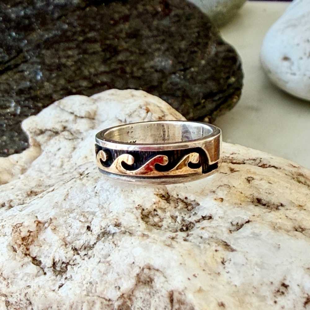 Navajo Native American Vintage Wave Ring Sterling and 14K Band - Picture 9 of 10